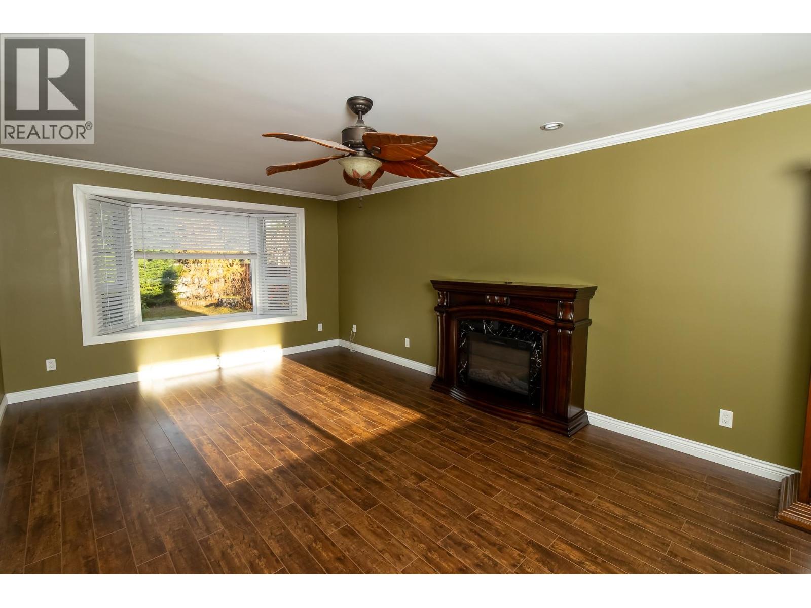 4805 WALSH Avenue, Terrace