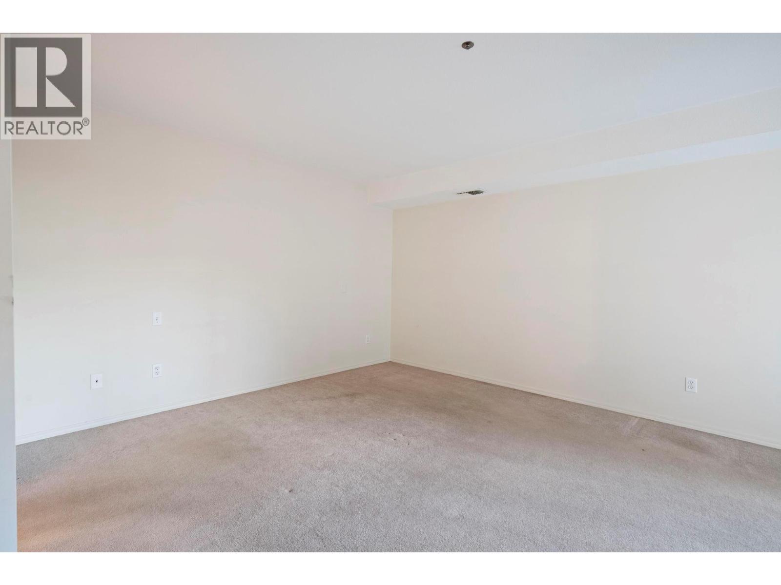 112 1045 Sutherland Avenue, Kelowna