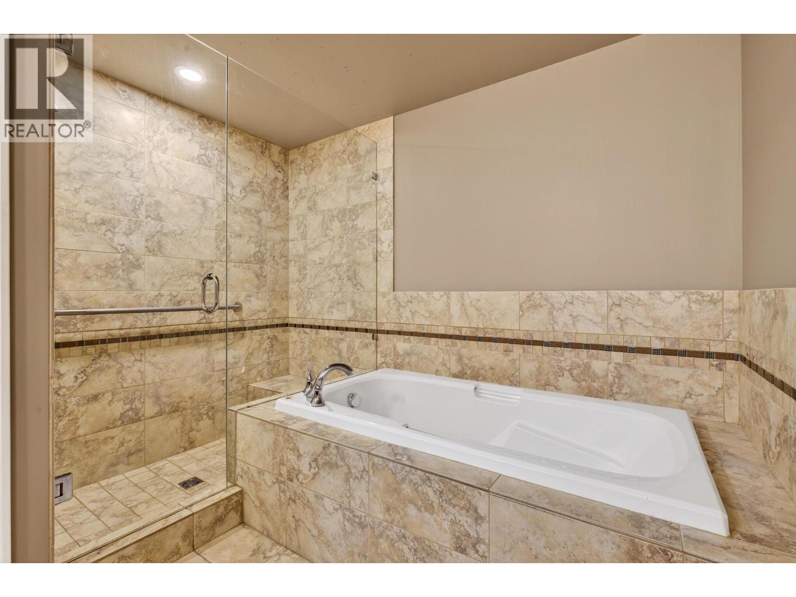 203 600 Sarsons Road, Kelowna