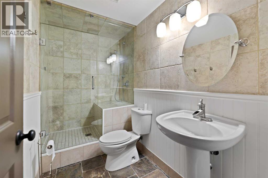 Single Family House for Sale in   Hemlock Crescent SW Spruce Cliff Calgary 