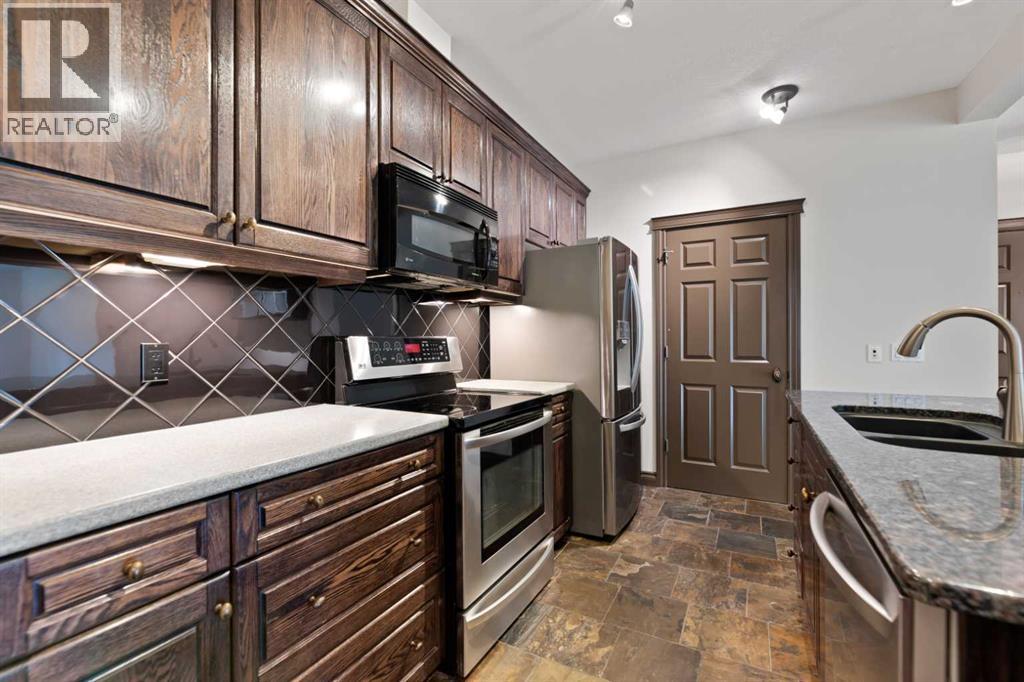 Single Family House for Sale in   Hemlock Crescent SW Spruce Cliff Calgary 