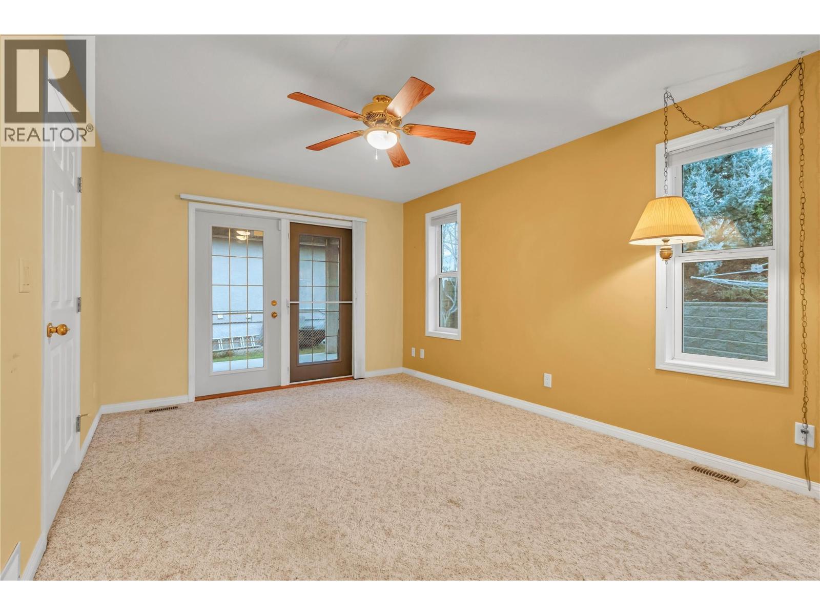 6108 Saint Martin Place, Oliver