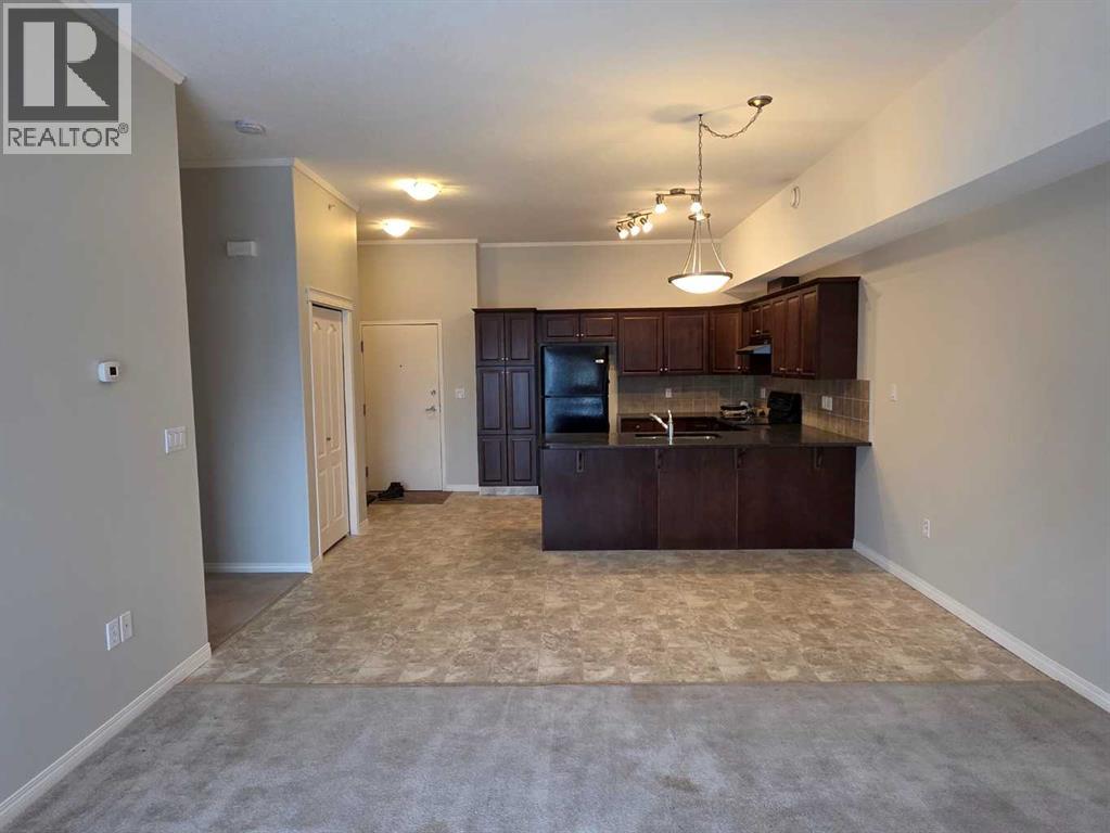 Single Family House for Sale in    Avenue SE Connaught Medicine Hat 