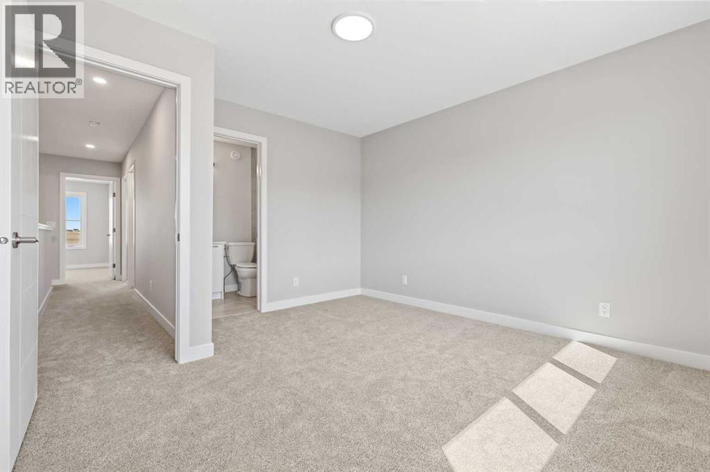 Single Family House for Sale in  Rangeview Avenue SE Rangeview Calgary 