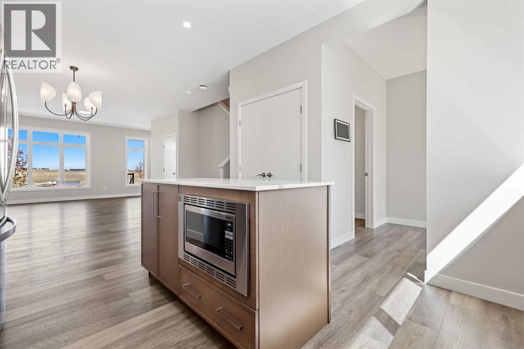 Single Family House for Sale in  Rangeview Avenue SE Rangeview Calgary 