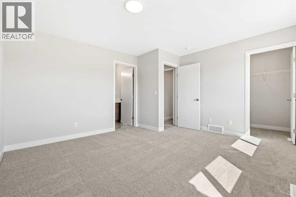 Single Family House for Sale in  Rangeview Avenue SE Rangeview Calgary 