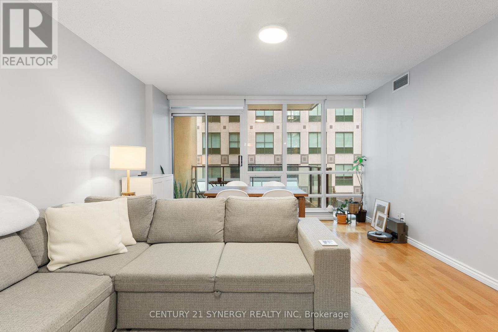 #306 263 WELLINGTON STREET W - 8