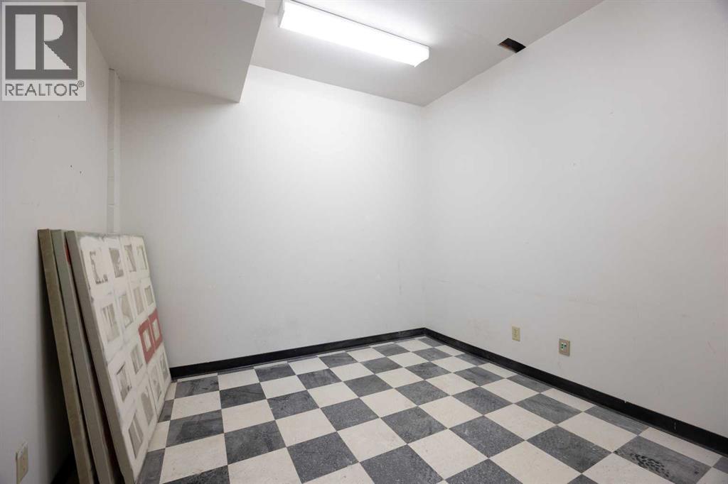 9401 Franklin Avenue, Fort McMurray