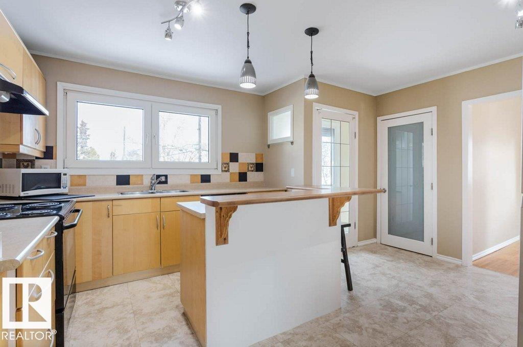 16206 79A AV NW, Edmonton