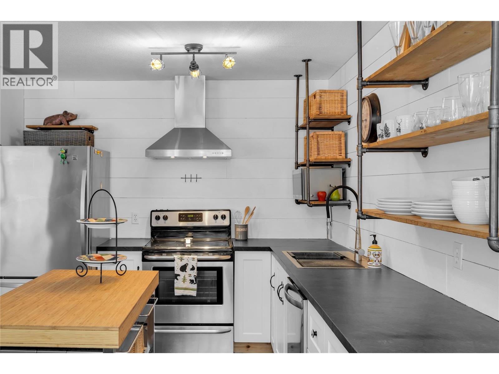 437F 40 Kettle View Road, Big White