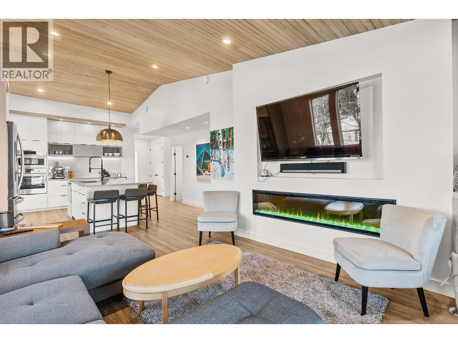 312 2900 Abbott Street, Kelowna