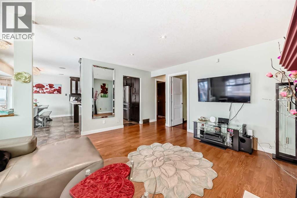 Single Family House for Sale in  Mchugh Place NE Mayland Heights Calgary 