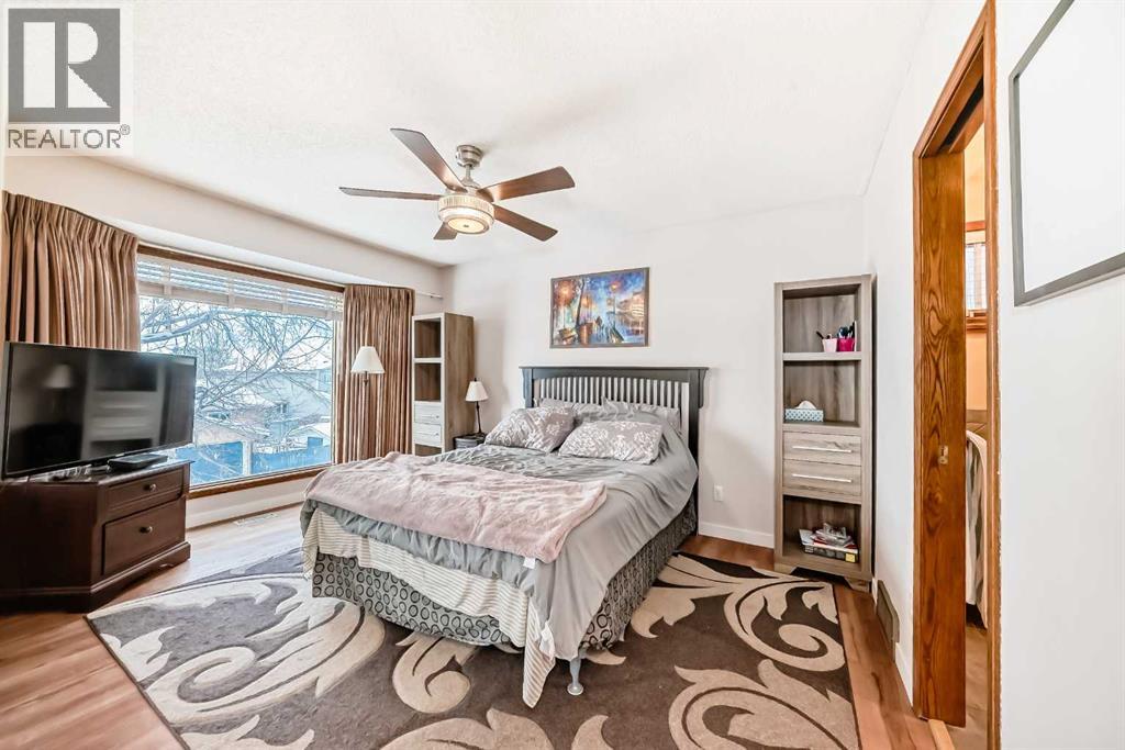 Single Family House for Sale in  Mchugh Place NE Mayland Heights Calgary 