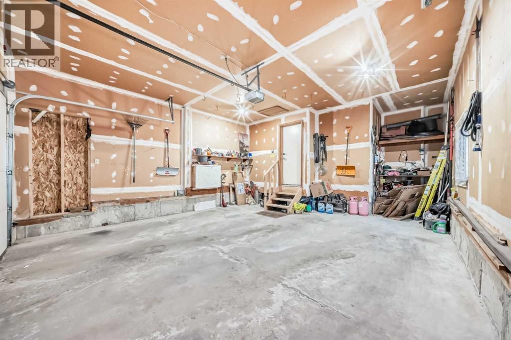 Single Family House for Sale in  Mchugh Place NE Mayland Heights Calgary 