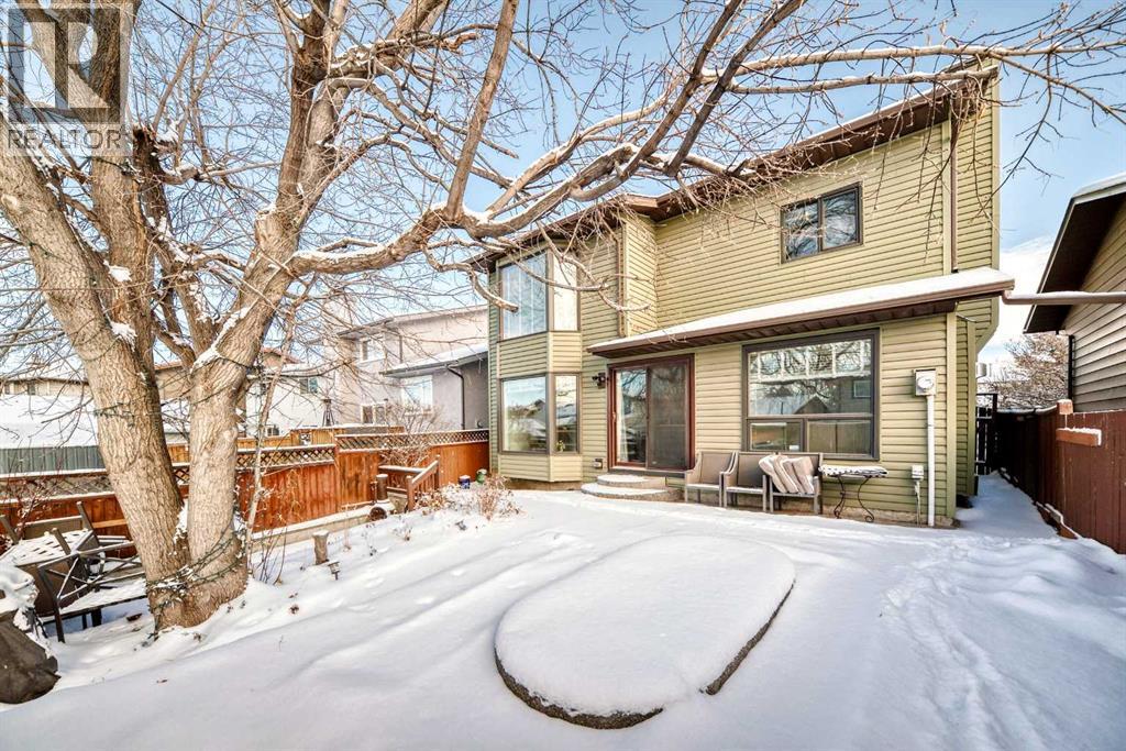 Single Family House for Sale in  Mchugh Place NE Mayland Heights Calgary 