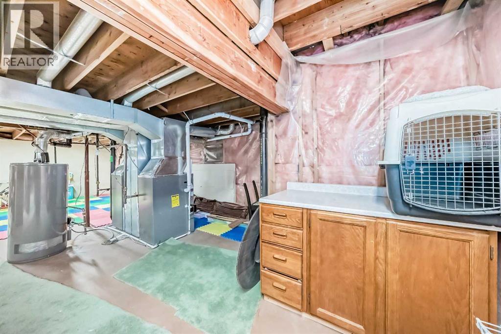 Single Family House for Sale in  Mchugh Place NE Mayland Heights Calgary 