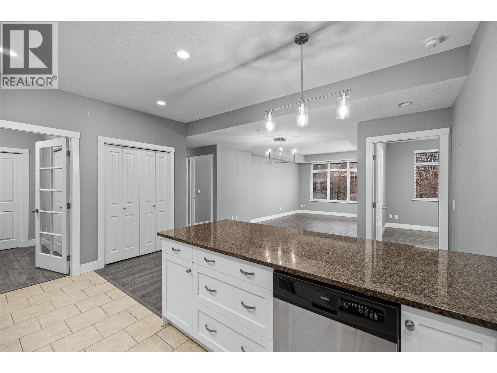 3106 3832 Old Okanagan Highway, Kelowna