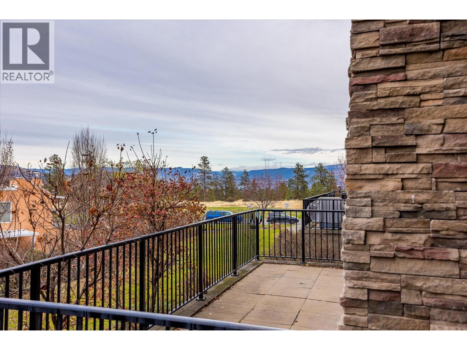 3106 3832 Old Okanagan Highway, Kelowna