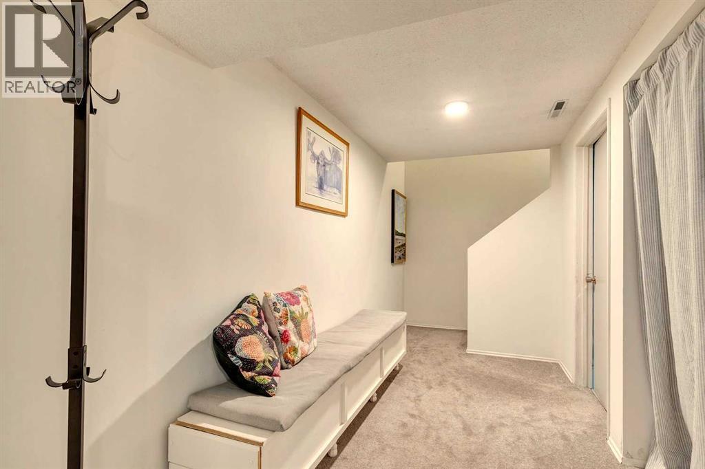 Single Family House Bungalow for Sale in  Worcester Drive SW Wildwood Calgary 