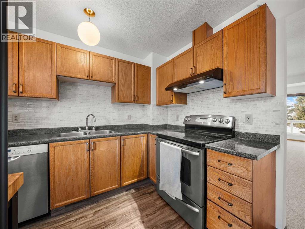 Single Family House for Sale in  Martinbrook Road NE Martindale Calgary 