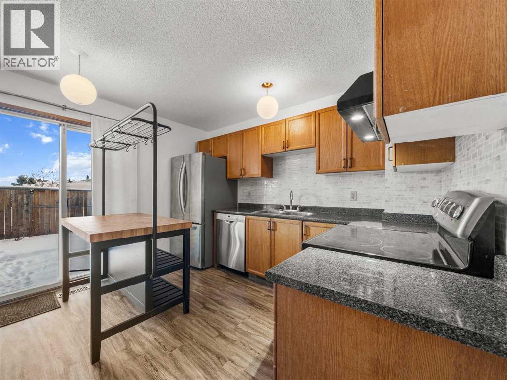 Single Family House for Sale in  Martinbrook Road NE Martindale Calgary 