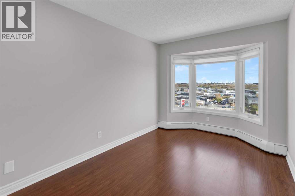 Single Family House for Sale in   Erlton Court SW Parkhill Calgary 