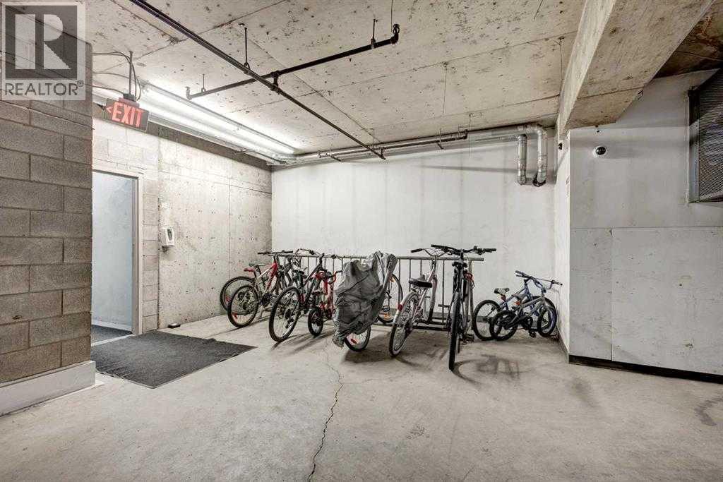 Single Family House for Sale in   Erlton Court SW Parkhill Calgary 