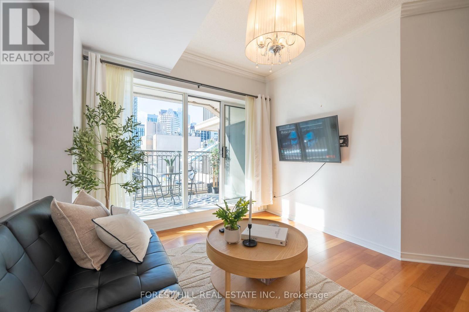 Listing photo of 701 - 115 RICHMOND STREET E