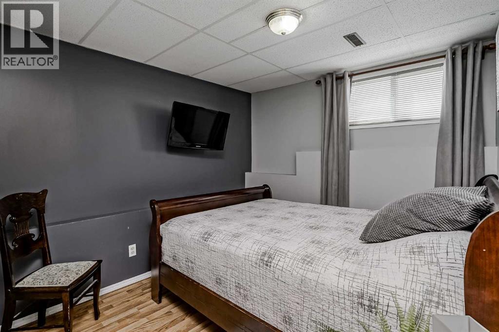 Single Family House 3 Level for Sale in  Harvest Glen Rise NE Harvest Hills Calgary 