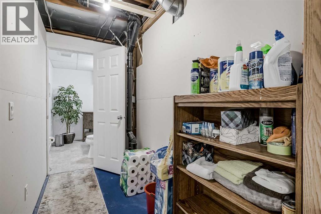 Single Family House 3 Level for Sale in  Harvest Glen Rise NE Harvest Hills Calgary 