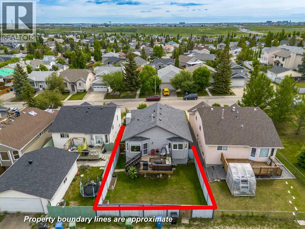 Single Family House 3 Level for Sale in  Harvest Glen Rise NE Harvest Hills Calgary 