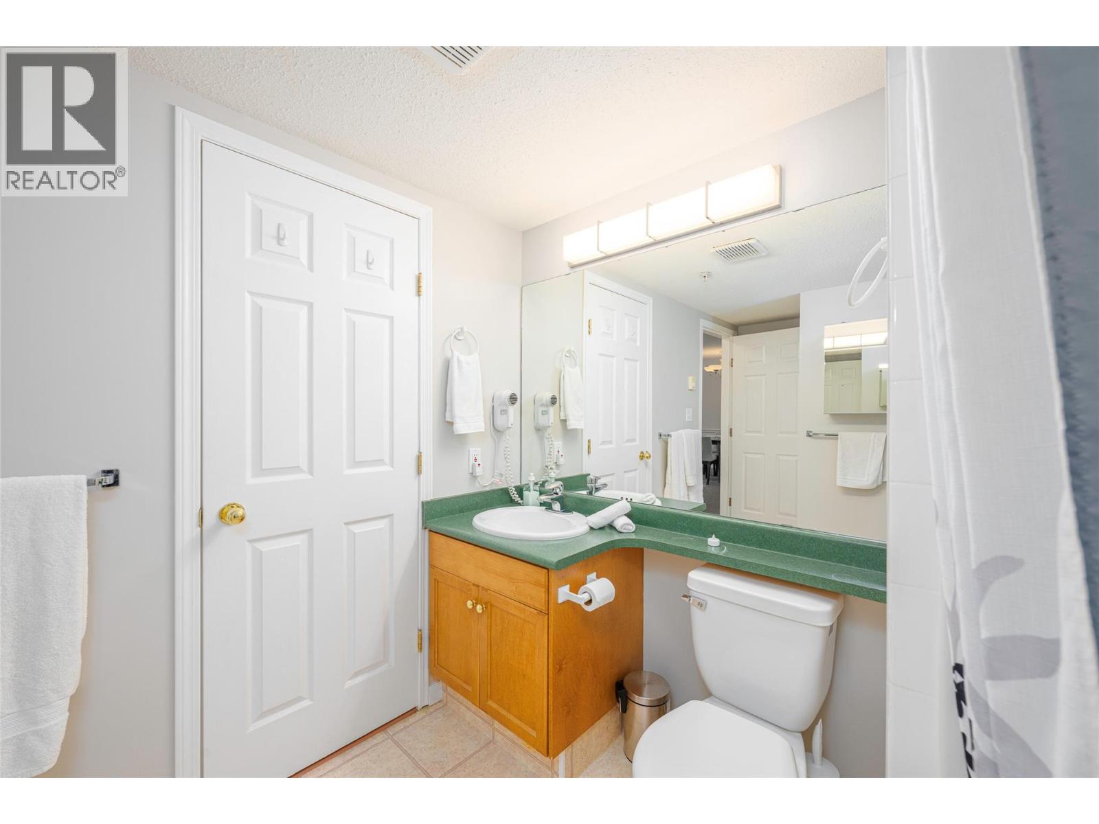 308 215 Kettle View Road, Big White