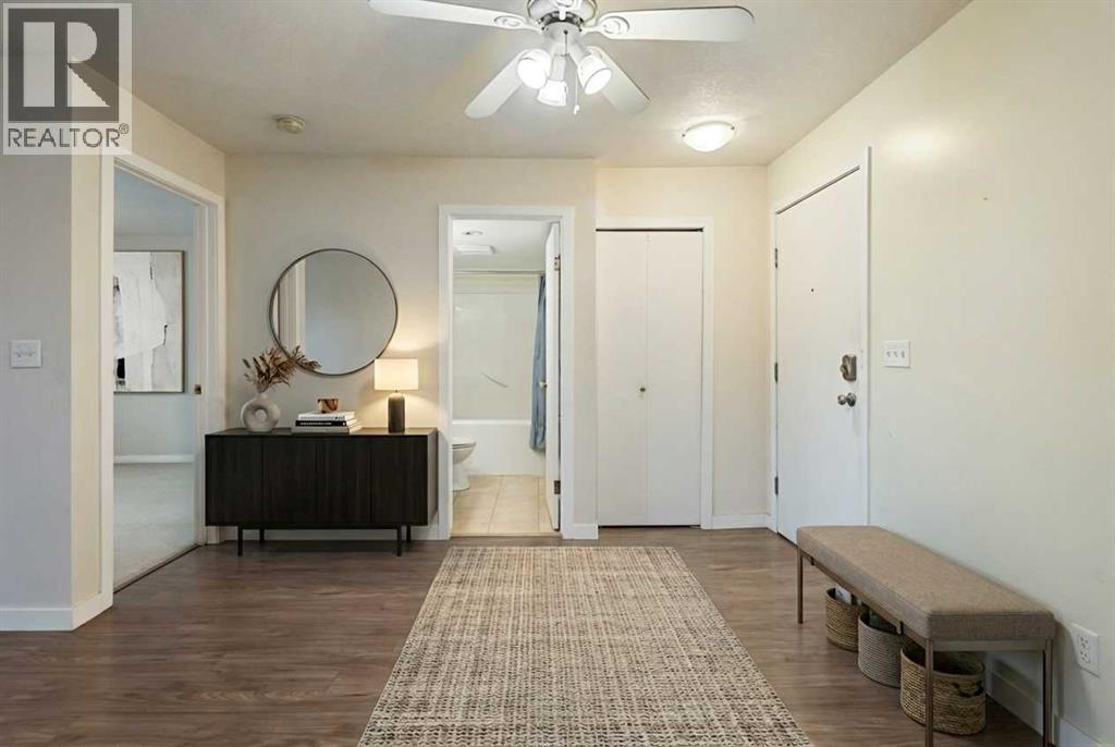 Single Family House for Sale in    Street NW Varsity Calgary 