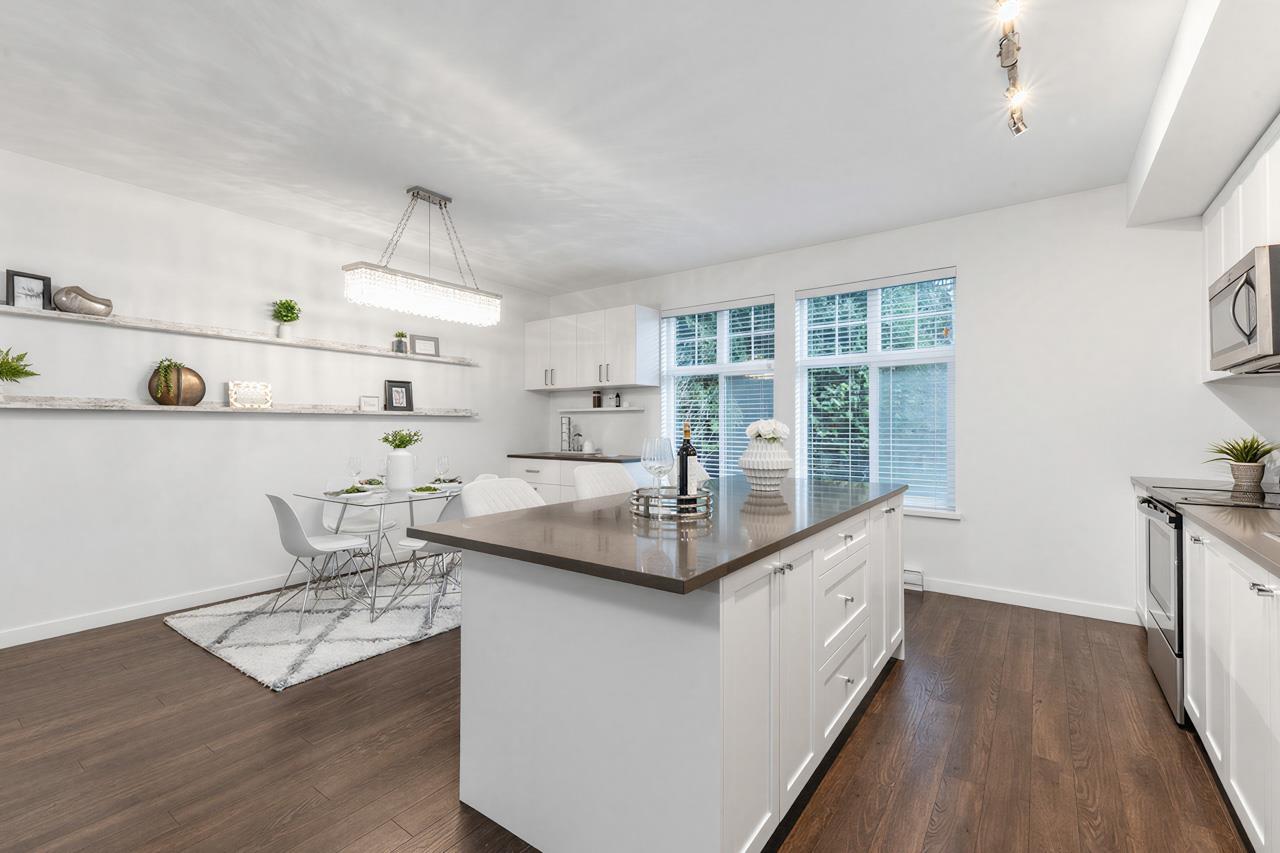 14 10433 158 STREET, Surrey