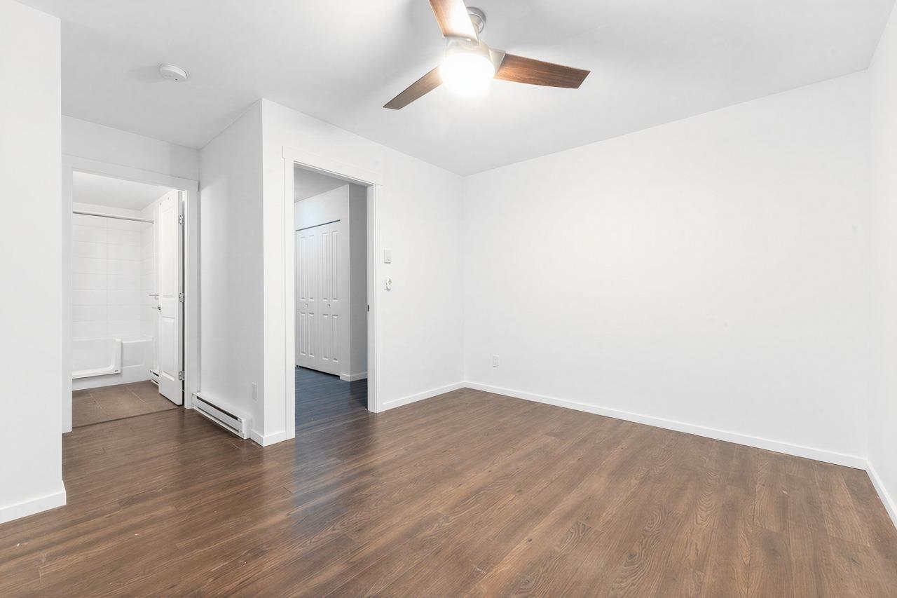 14 10433 158 STREET, Surrey