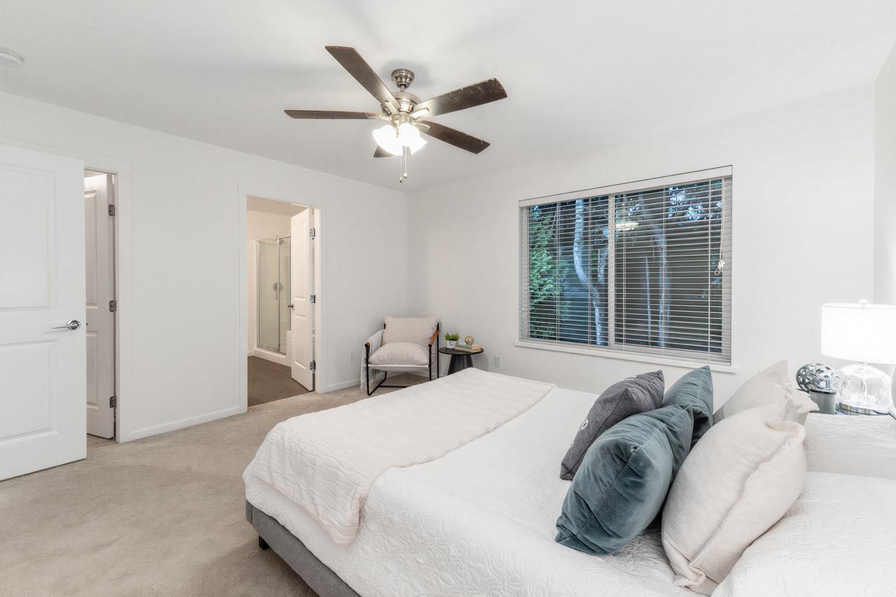 14 10433 158 STREET, Surrey