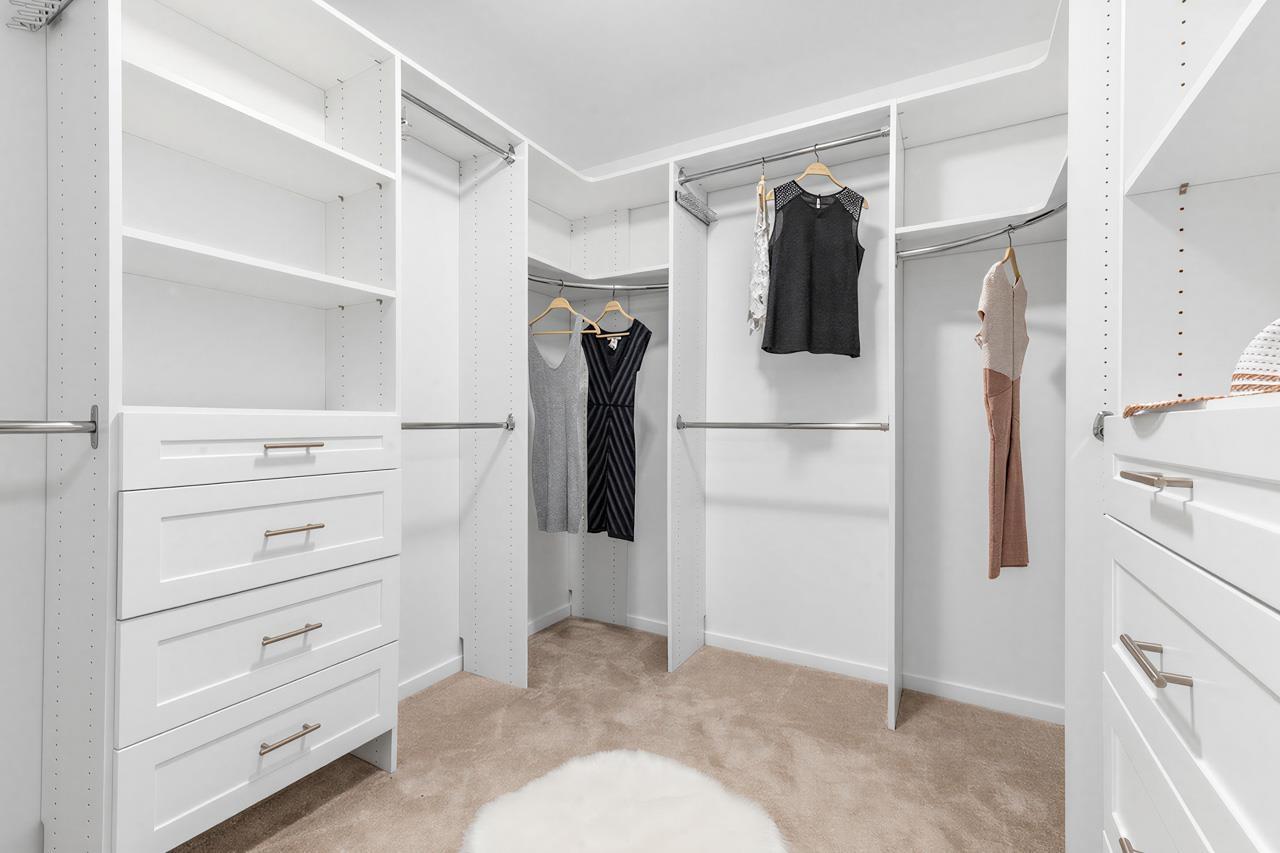 14 10433 158 STREET, Surrey