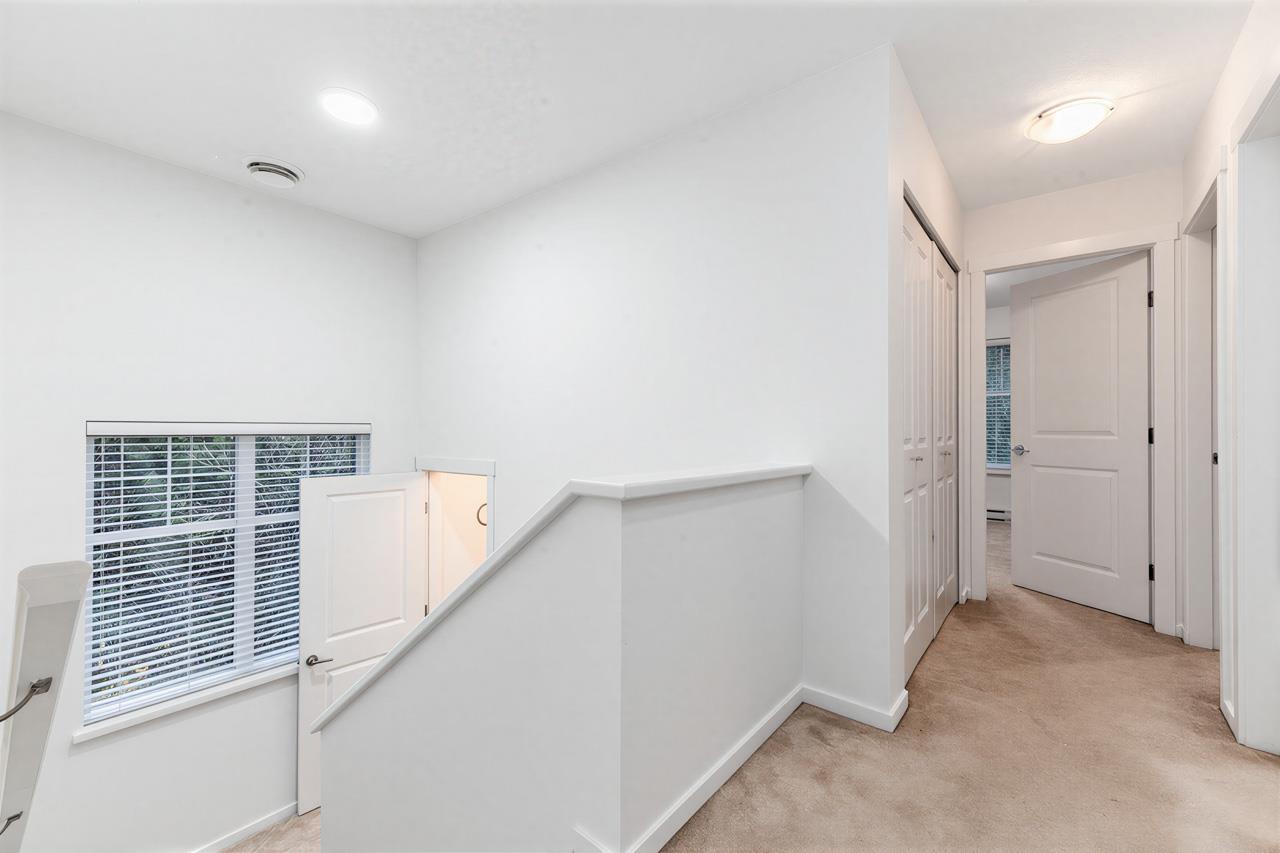 14 10433 158 STREET, Surrey