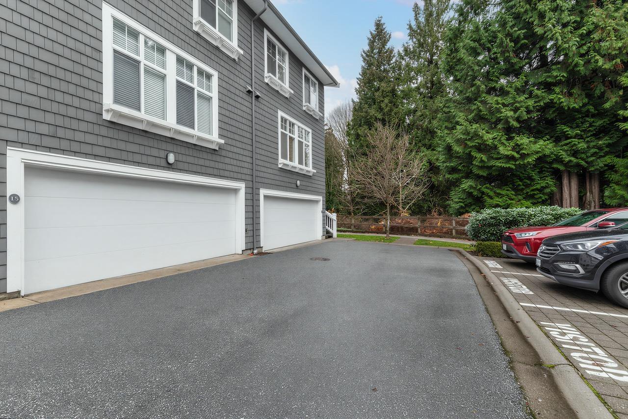 14 10433 158 STREET, Surrey