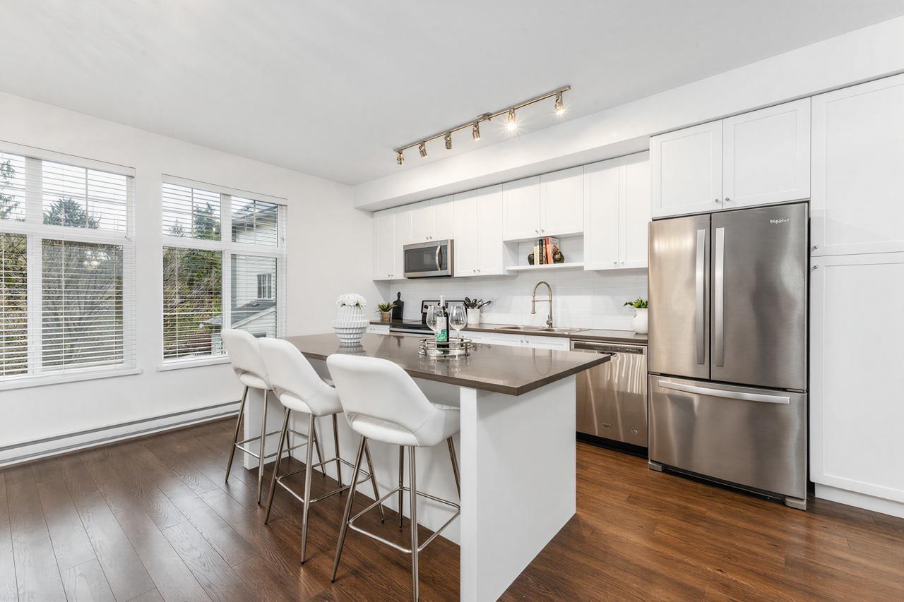 14 10433 158 STREET, Surrey