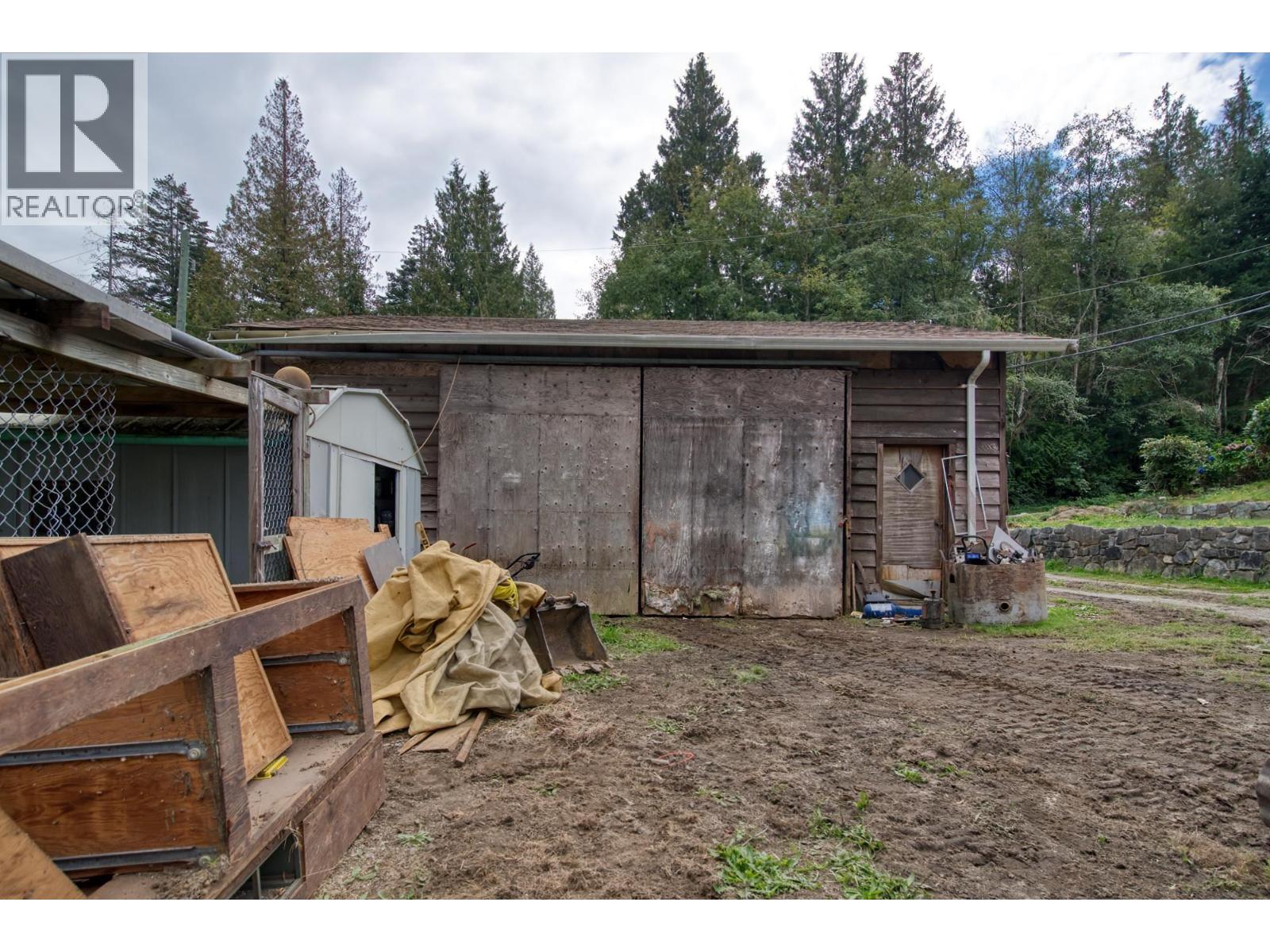 7712 FAWN ROAD, Halfmoon Bay