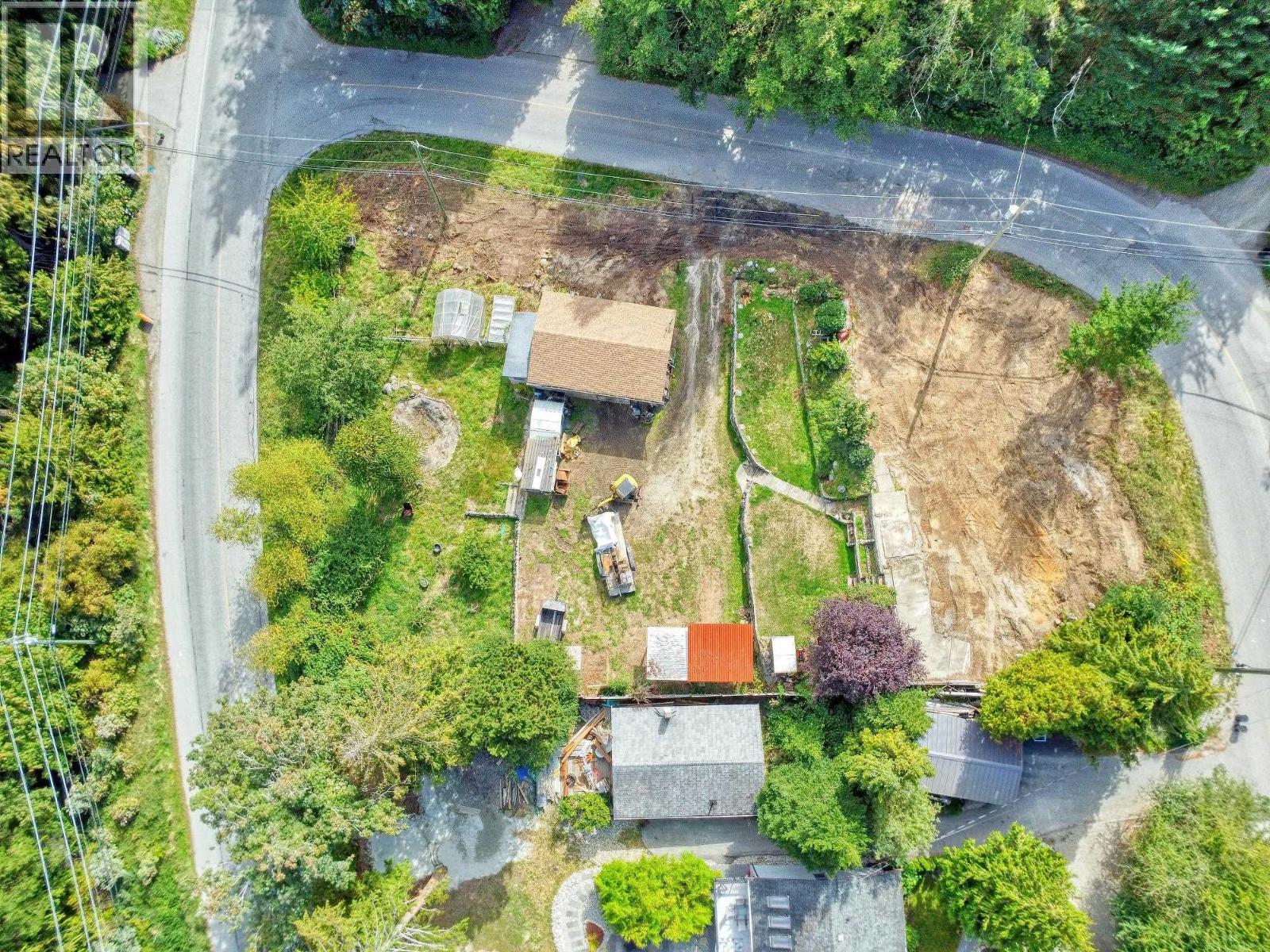 7712 FAWN ROAD, Halfmoon Bay