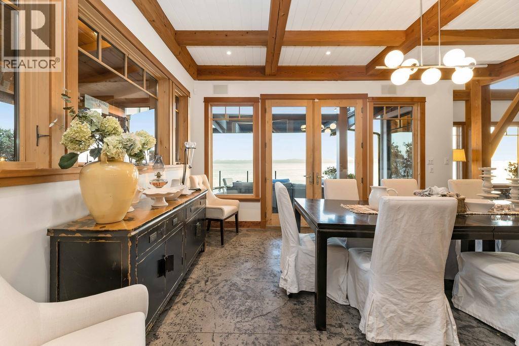 3387 BEACH AVENUE, Roberts Creek