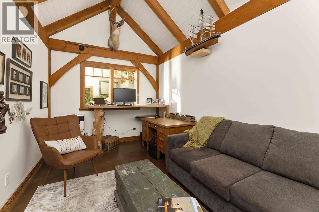 3387 BEACH AVENUE, Roberts Creek