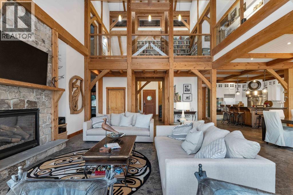 3387 BEACH AVENUE, Roberts Creek