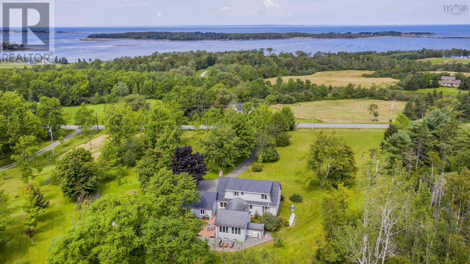 Property 22 of 49 of 5632 Little Harbour Road