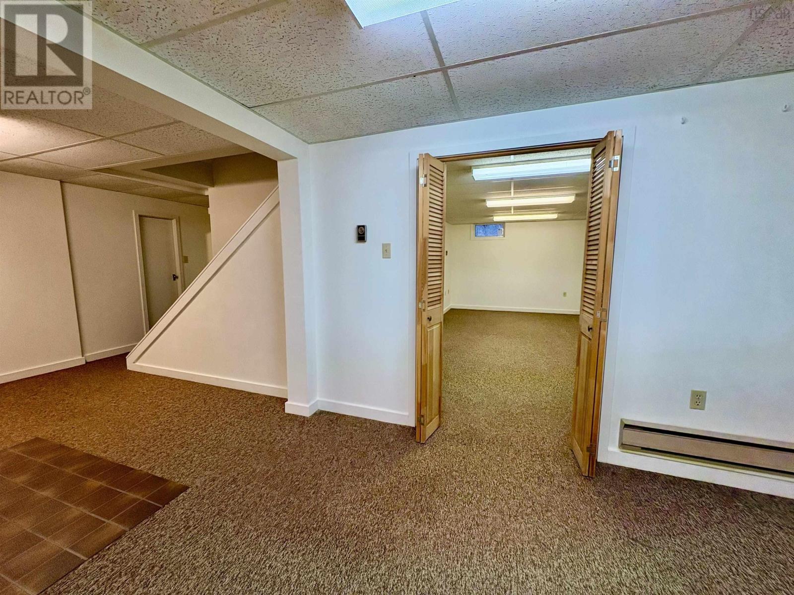 Property 10 of 49 of 5632 Little Harbour Road