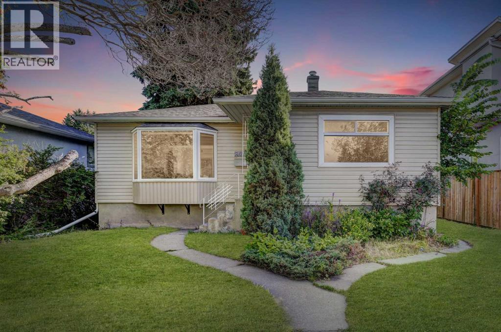 2412 22 Street NW, Calgary, Alberta