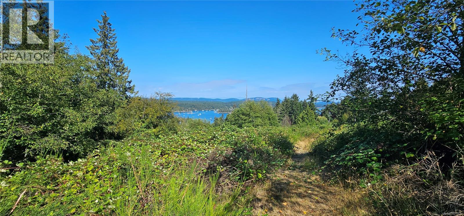  120 Bishops Walk Road, Salt Spring