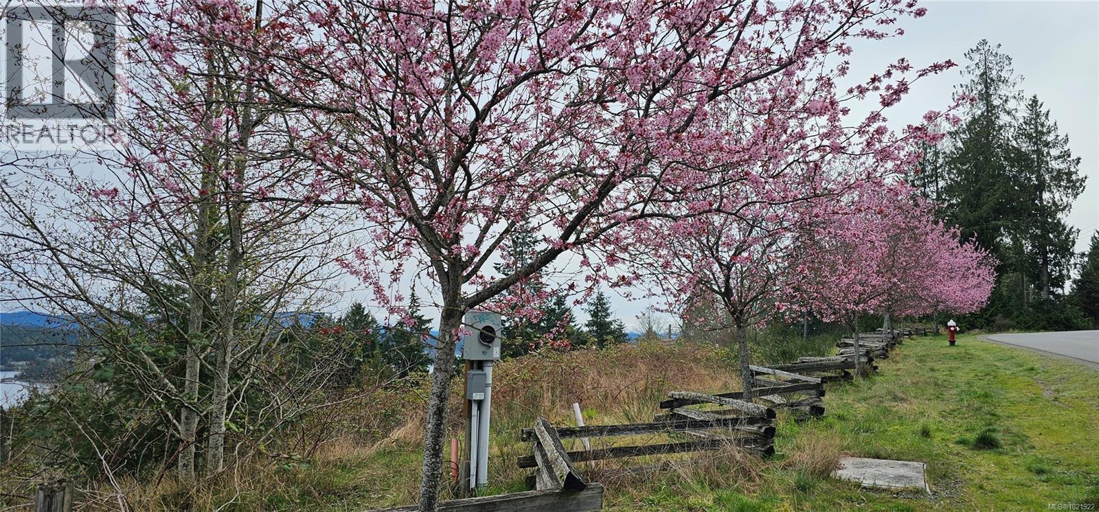  120 Bishops Walk Road, Salt Spring